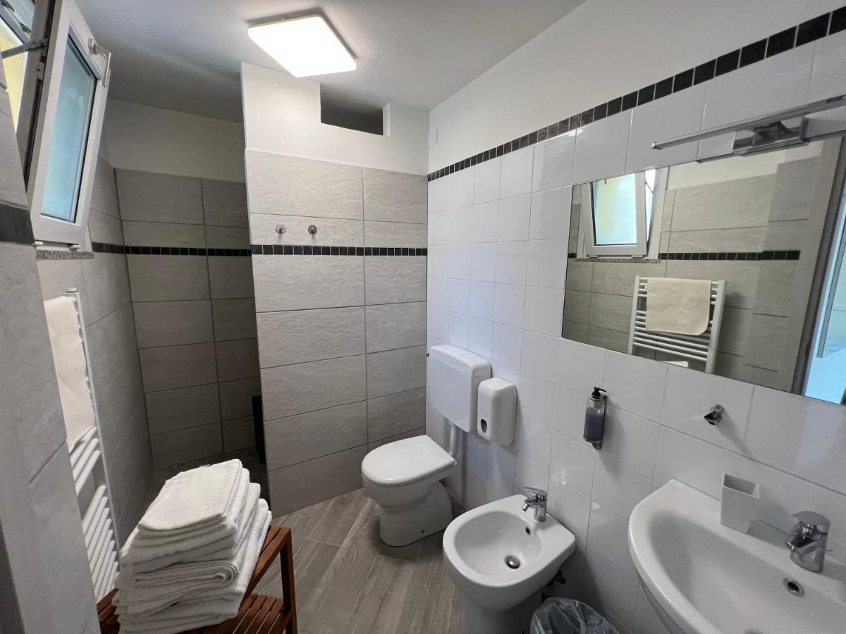 Hotel Locanda Rosy Католика Екстериор снимка